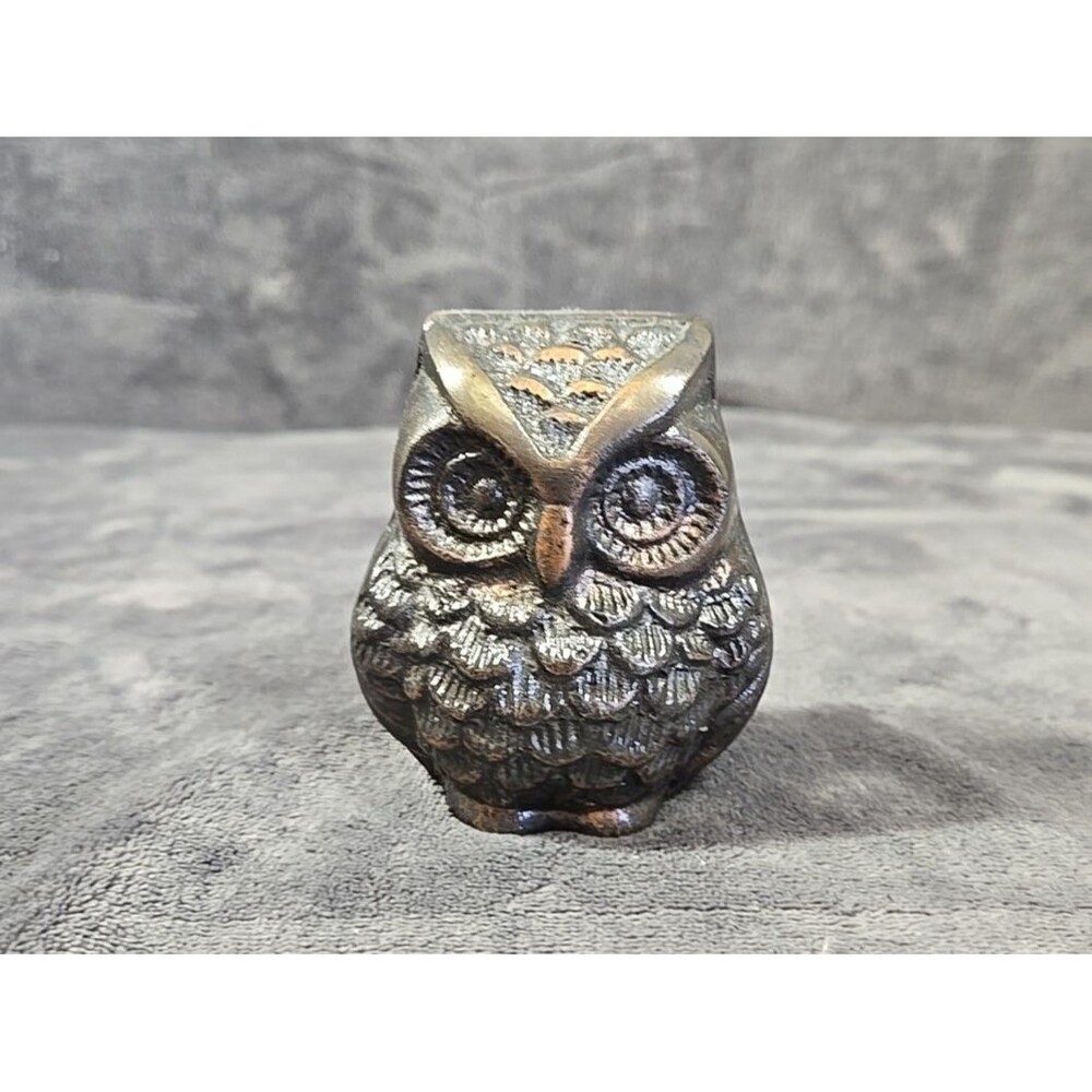 Owl Figurine Paperweight Two's Company Metal Bronze Bird SEEN ON YOUNG SHELDON